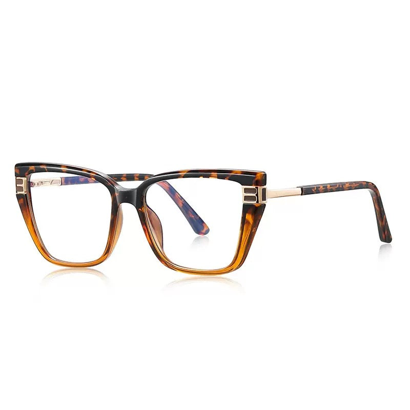Cat-eye glasses frames in pink gradient